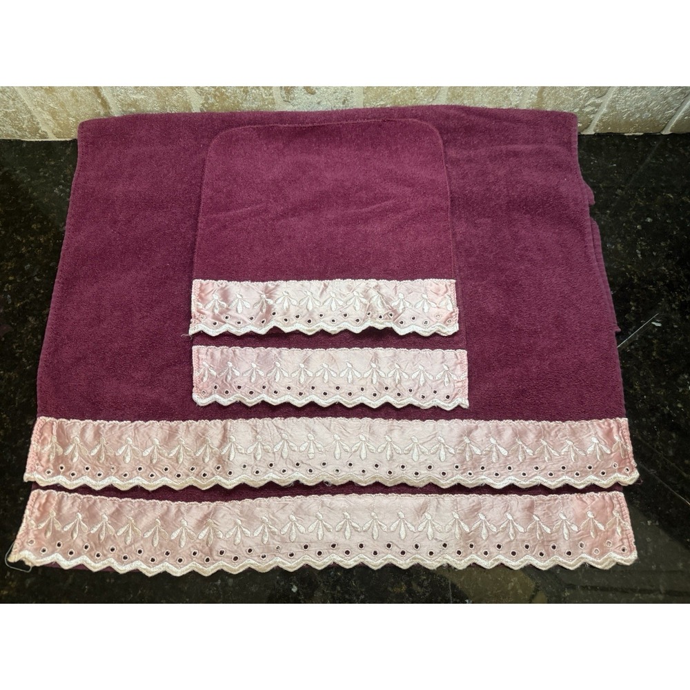 Vintage Cannon Towels Set Burgundy Pink Maroon Satin Lace Trim Bathroom‎ Linens